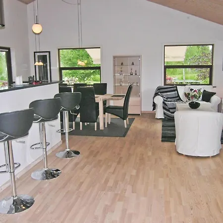 3 Bedroom Lovely Home In Jaegerspris